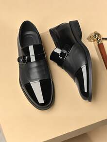 Sapatos casuais masculinos formais antiderrapantes e resistentes ao desgaste, novos sapatos com fivela estilo britânico, versáteis e respiráveis (1 tamanho maior)