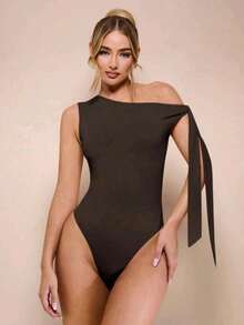 Women's Bodysuit With Tie Bow And Asymmetrical Neckline, Sleeveless, Ideal For Romantic Dates, Casual, Vacation And Summer - 咖啡棕 - 查看 2