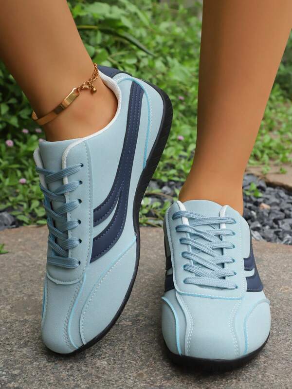 1 Pair Kids/Teens Outdoor Fashion Color Block Sports Shoes, Round Toe Flat Lace-Up Running Hiking Sneakers For Boys And Girls