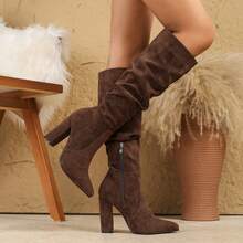 Wysokie buty typu tuba w jednolitym kolorze w stylu europejskim i amerykańskim, nowe buty na jesień/zimę z noskiem w szpic, na grubym obcasie, w jednolitym kolorze, buty na imprezę w klubie nocnym w stylu zachodnim, z bocznym zamkiem i metalowymi oczkami (sugerujemy zamówienie rozmiaru mniejszego) - Brązowy - Zobacz 4