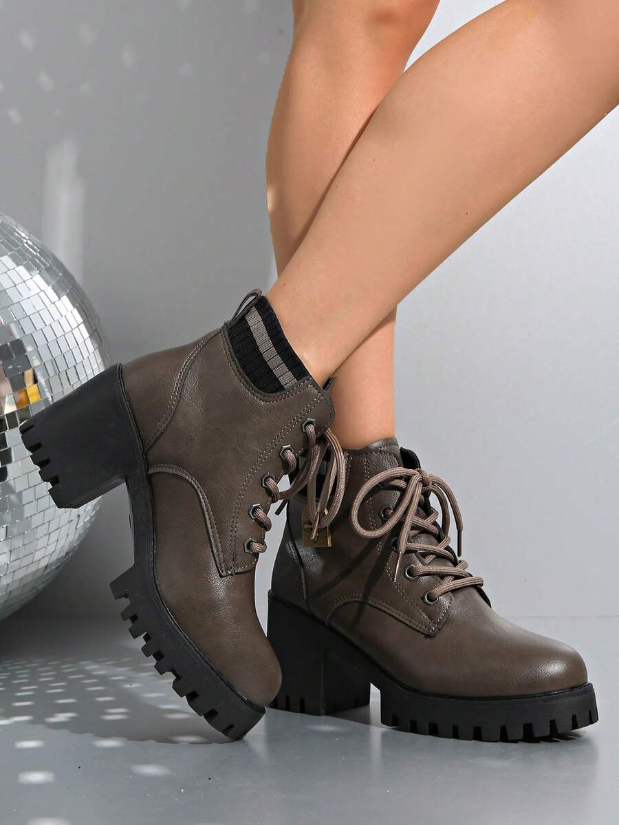 女式粗跟亮面皮革户外防水厚底靴，休闲运动，仿双层袜子装饰