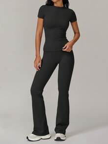 Yefecy Set trening pentru femei, cu guler rotund, 2/4 bucăți, tricou sport confortabil și pantaloni skinny pentru antrenament de yoga și sală, echipament sportiv de vară pentru femei, treninguri pentru femei, ținută Downtown Girl, stilul Four Seasons