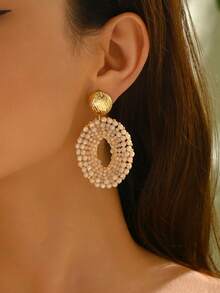 1 Đôi bông tai vòng tròn lớn đính hạt thủ công, bông tai tròn pha lê nhiều màu sắc độc đáo, sang trọng, phù hợp cho trang phục hàng ngày và ngày lễ của phụ nữ (Màu sắc và vị trí hạt cườm dệt thủ công ngẫu nhiên) - Be - Xem 2