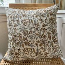 1pcs Local Warehouse Floral Throw Pillow Cover Brown Fall Pillow Case Automn Flower Decorative Pillowcase Outdoor Square Cushion Cover Home Decor For Sofa Couch Bedroom Living Room 18x18 Inches Housewarming Gift Home Decor Single-Sided Printed Without Zipper - 18x18 英寸 - 查看 1