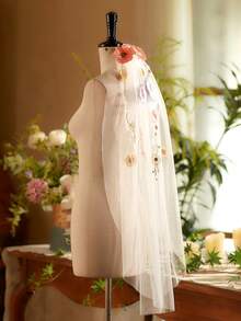 1 件 90 厘米花卉蕾丝贴花新娘婚纱头纱带金属梳结婚奢华新娘配饰 - 彩色 - 查看 4