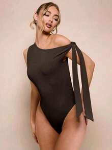 Women's Bodysuit With Tie Bow And Asymmetrical Neckline, Sleeveless, Ideal For Romantic Dates, Casual, Vacation And Summer - 咖啡棕 - 查看 1