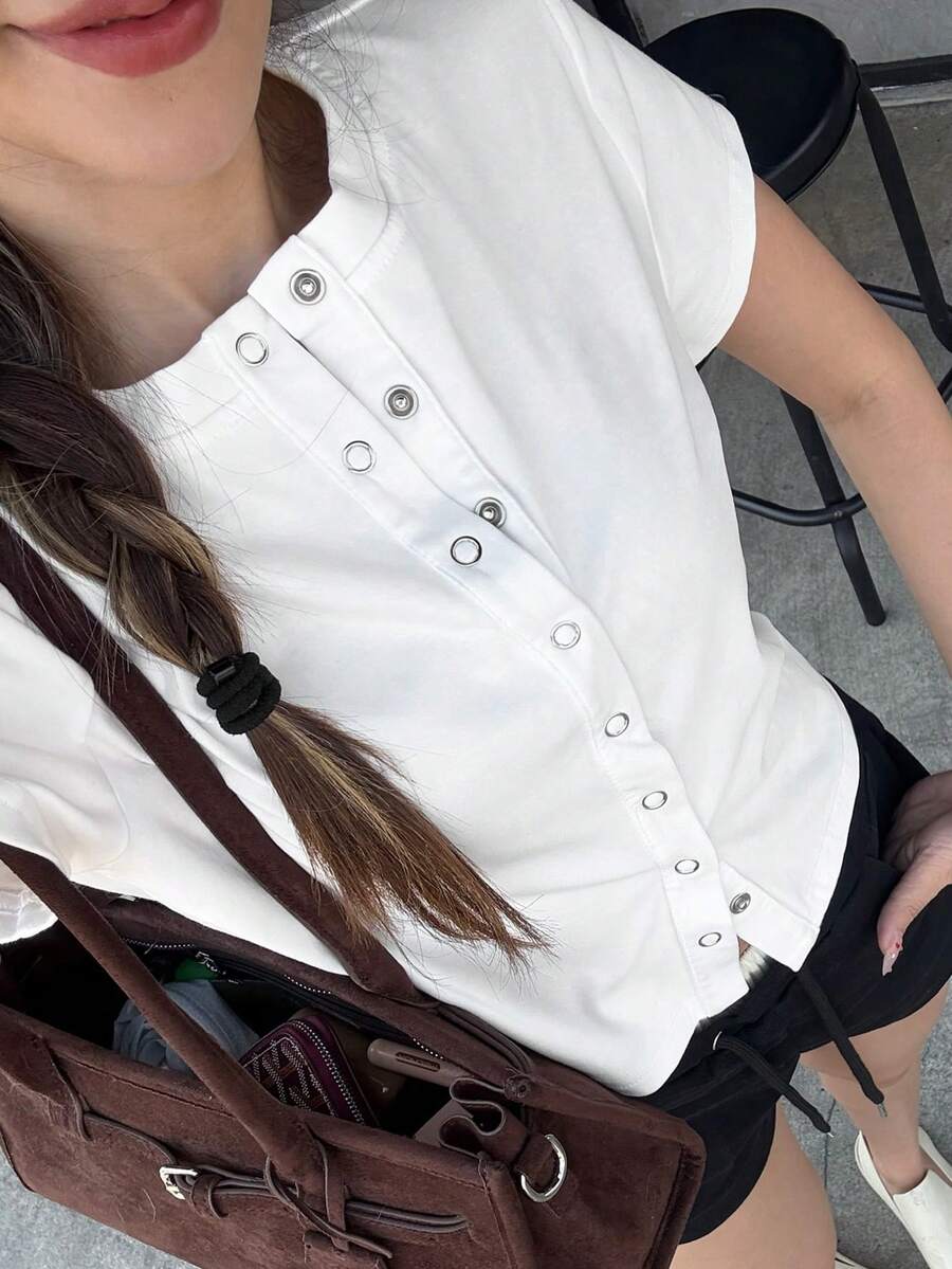 Casual White Short Sleeve Shirt With Symmetric Buttons