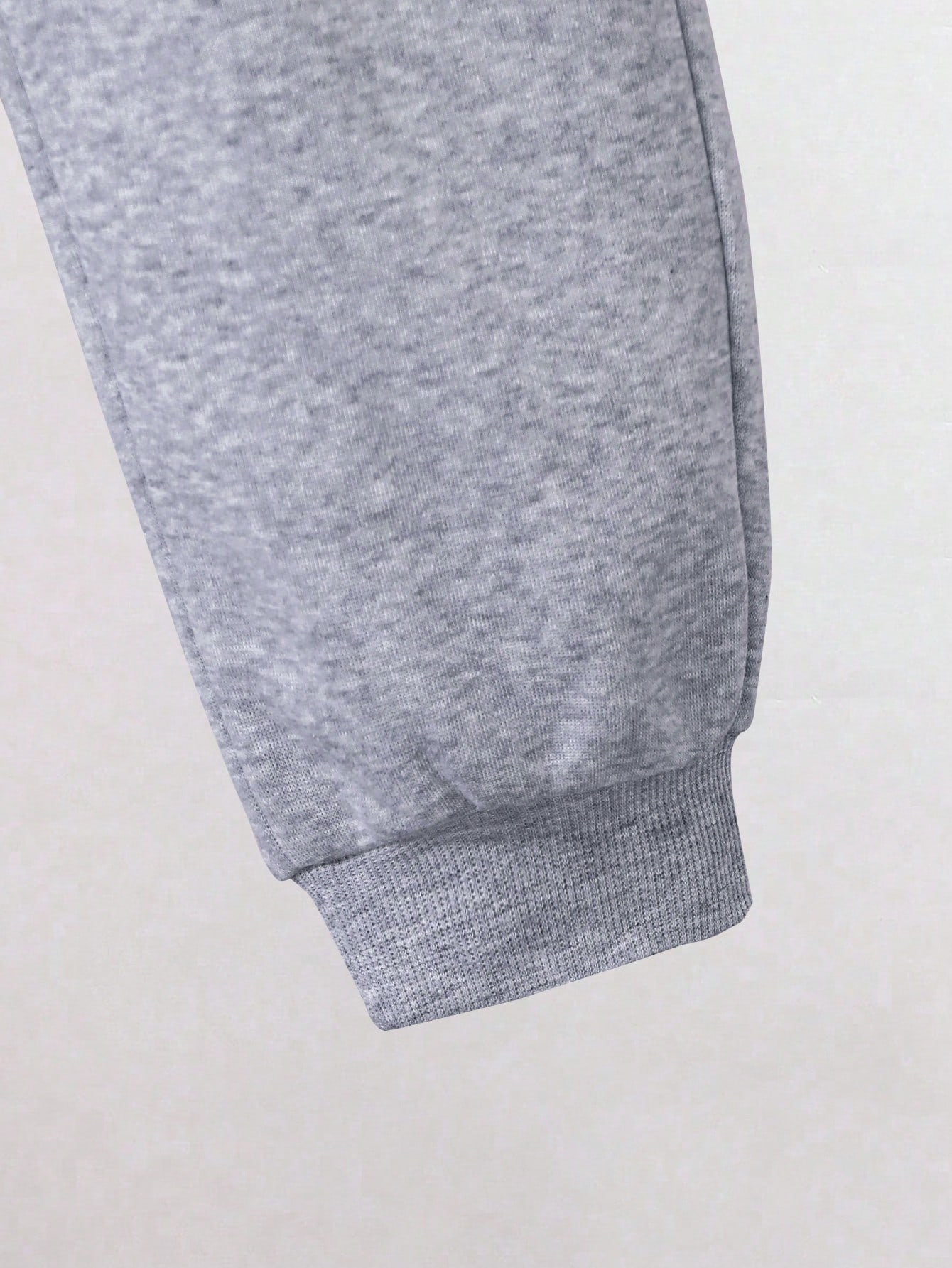 طقم هوديي دافئ وبنطلون رياضي مطبوع عليه حرف للفتيا...