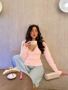 Women's Spring And Autumn Pink Cross-Cut Low-Cut Deep V-Neck, Frill Edge And Lace-Up Design, Sexy And Self-Cultivation Long-Sleeved Knitted Top