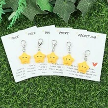 迷人的迷你星星钥匙扣，配有励志口袋拥抱卡 - 圣诞节、情人节、复活节、母亲节和父亲节的完美礼物，汽车配件包魅力学校字母可爱哥特 Y2k - 彩色 - 查看 4