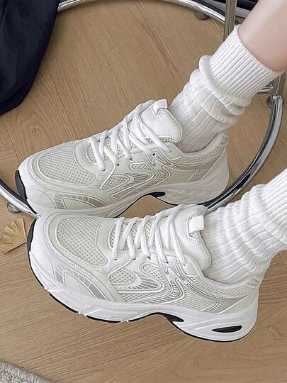 Nuevos zapatos deportivos casuales para mujer, zapatos deportivos de suela gruesa, zapatos con cordones de punta redonda, transpirables y versátiles, estilo universitario para estudiantes, adecuados para exteriores, caminar y uso informal