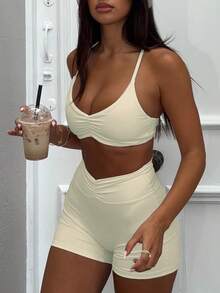 AiTyi 女式两件套，休闲时尚性感舒适栗色运动时尚，适合毕业、返校、百搭吊带背心和短裤针织装 - 淡黃色 - 查看 7