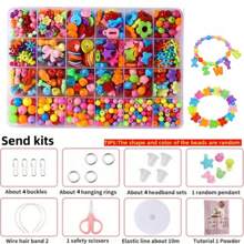 1 set de kit de fabrication de bracelets à perles colorées, kit de fabrication de bijoux de colliers adorables avec perles en forme de coquillage, cœur, fleur, papillon, 24 grilles, jouets de perçage pour enfants pour la correction de l'amblyopie, cadeau de Noël/Nouvel An/anniversaire