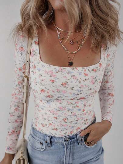 Acelitt Women's White Textured Graphic Print Fitted Long Sleeve Top, Spring/Autumn Vacation Casual