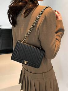 女士休闲斜挎包，简约时尚，适合日常使用 - 黑色 - 查看 9
