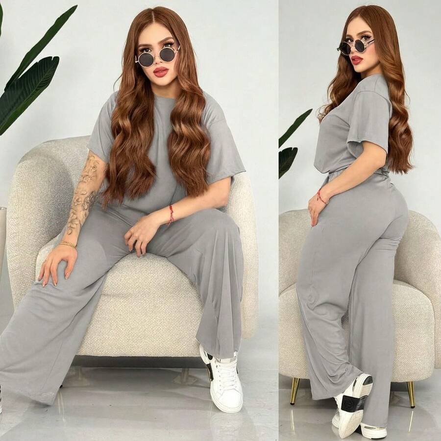 ¡Comodidad y estilo en un solo conjunto! Dale un upgrade a tu outfit con nuestro conjunto de 2 piezas: blusa con resorte + pantalón súper cómodo. Disponible en varios colores, unitalla y XL. ✨ - Gris - Ver 1