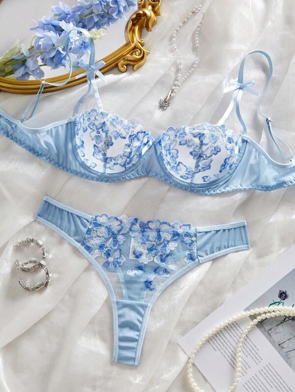 Seksowna bielizna damska, niebieska siateczka, ultracienka, kwiatowy wzór, patchwork, haft, formowany, słodki, 2-częściowy komplet: biustonosz + stringi, chłodny jasnoniebieski