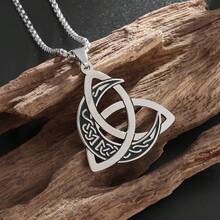 1pc Stainless Steel Triple Moon Goddess Celtic Knot Pendant Necklace, Suitable For Men's Casual Daily Wear, Amulet Gift