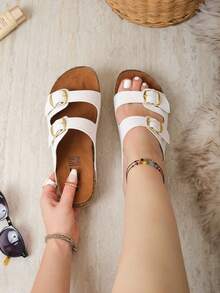 Sandalia plana hebillas, sandalia suela tipo corcho, sandalia doble hebilla, sandalia piel sintetica, sandalia veraniega, sandalia minimalista, sandalia urbana, sandalia casual corcho, sandalia suela dentada - Blanco - Ver 1