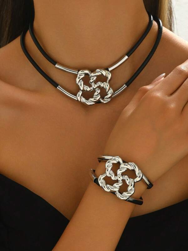 2 Stücke Schmuckset: 1 Stück modischer minimalistischer Blumen-Anhänger mit Hohlelementen an schwarzer Doppelkordel, und 1 Stück passendes Armband mit gleichem Design, stilvolles personalisiertes Schmuckset, ideal für Feiertagsoutfits, Geschenk für Liebste