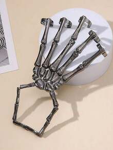 1 pieza Manos de garra de calavera, Cadena para la parte posterior de la mano gótica, Garras para fiesta de Halloween, Accesorios de disfraz de cosplay, Accesorios esenciales para fiestas, Accesorios para actuaciones en el escenario, Accesorios con tema de cultura pop para bares de casas embrujadas, Adecuado para juegos de roles, Accesorios para fotografía y decoración de Halloween, Accesorios de Halloween, Accesorios de terror, Disfraces de Halloween, Accesorios espeluznantes, Aleación de zinc