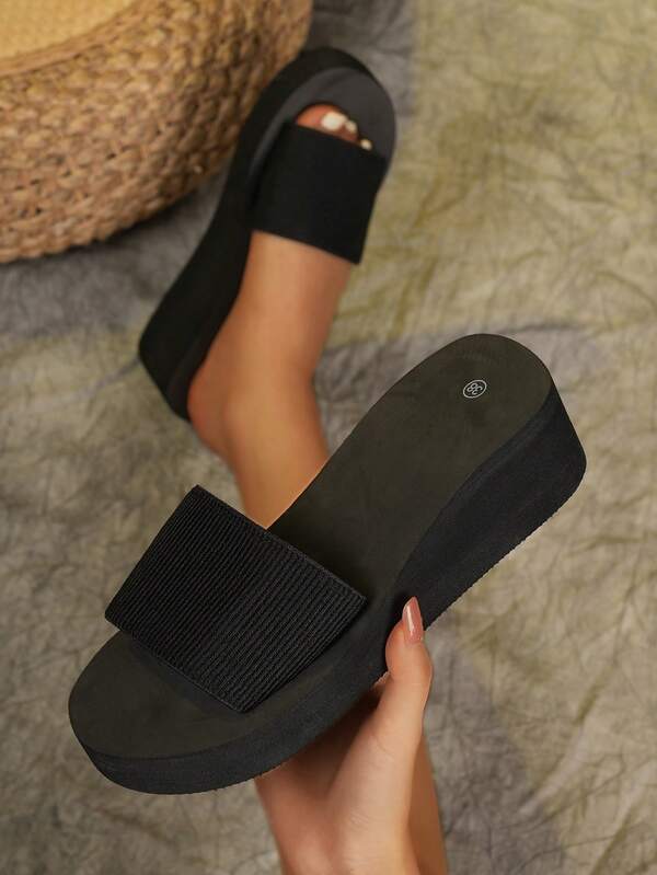 Nuove ciabatte da donna slip-on, eleganti e confortevoli con suola spessa e zeppa alta, moda per uso esterno, stile coreano antiscivolo, sandali da spiaggia e vacanza