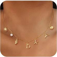 CAROVO Gold Initial Charm Necklace Women Letter A-Z Necklace 14K Gold Plated Charm Pendant Necklace Boho Summer Seashell Beach Starfish Surfer Jewelry - d - 查看 1