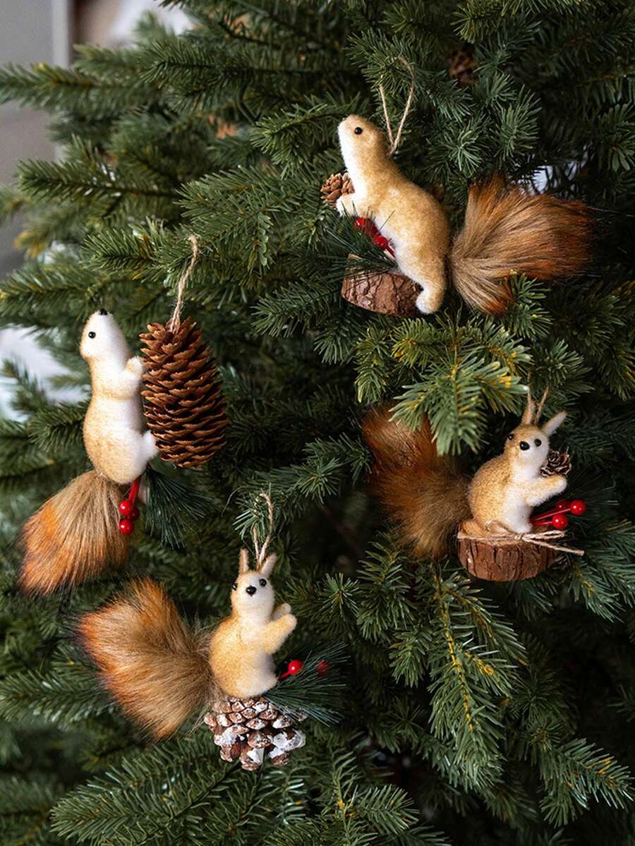 4pcs Christmas Tree Squirrel Hanging Ornaments, Realistic Squirrel Pendant Decor, Christmas Tree Decoration, DIY Fairy Garden Home Decor, Christmas Room Decoration, Holiday Centerpiece Party Decoration, New Year, Living Room, Bar, Cafe, Gift For Couples Christmas Gift