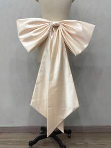 1 件超大号黑色缎面蝴蝶结后背装饰，可调节腰带，配有可拆卸黑色拖尾，适合腰部/连衣裙配饰情人节