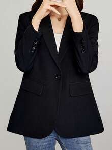 Blazer negro clásico para mujer para primavera y otoño. Presenta un cierre de un solo botón y una abertura en el bajo de la espalda. Una vez puesto, irradia elegancia en todas partes. Esta blusa casual, diseñada especialmente para mujeres, es adecuada para diversas ocasiones como salidas diarias, cenas de boda, viajes al trabajo, reuniones, etc. También se puede usar como ropa de fiesta y es adecuada para las cuatro estaciones.