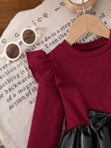 Set di abito a blocchi di colore in maglia a righe con spalla scoperta, maniche lunghe, collo rotondo, fiocco, patchwork in finta pelle, orlo a-line, adatto per uso quotidiano, casa, esterno, sport in primavera e autunno - Rosso e nero - Visualizzare 3