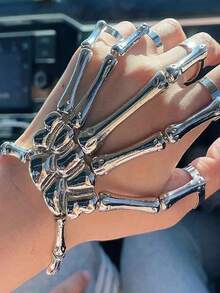 1 pieza Manos de garra de calavera, Cadena para la parte posterior de la mano gótica, Garras para fiesta de Halloween, Accesorios de disfraz de cosplay, Accesorios esenciales para fiestas, Accesorios para actuaciones en el escenario, Accesorios con tema de cultura pop para bares de casas embrujadas, Adecuado para juegos de roles, Accesorios para fotografía y decoración de Halloween, Accesorios de Halloween, Accesorios de terror, Disfraces de Halloween, Accesorios espeluznantes, Aleación de zinc