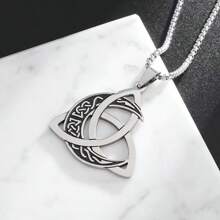 1pc Stainless Steel Triple Moon Goddess Celtic Knot Pendant Necklace, Suitable For Men's Casual Daily Wear, Amulet Gift