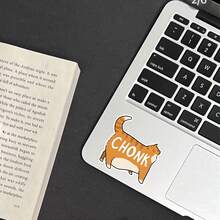 可爱猫咪贴纸 | 防水虎斑猫乙烯基贴纸 | 可爱的橘白猫咪设计，带有“CHONK”字样，非常适合贴在汽车、笔记本电脑、水瓶上，乙烯基材质 - 彩色 - 查看 4