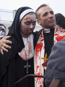 Zombie Priest And Nun Costume Set - Lncludes Robe, Plastic Cross, Stickers, Face Painting, Halloween Adult Costume For Costumes Party, Suitable For Carnival. Halloween Demon Exorcist Party Role Play - Multicolor - View 3