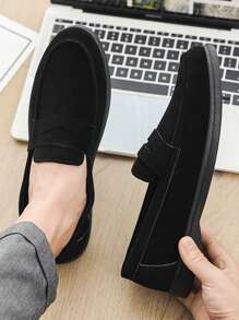 Designer Fashion Men's Slip-On Loafers, Faux Suede Casual Shoes, Soft, Comfortable, Breathable, Non-Slip, Durable Flat Shoes, Versatile For Suits, Students, Graduation, Business, Party, Wedding, Spring/Summer/Autumn, Plus Size, Multiple Colors Available. Note: Runs Small, Please Order One Size Up. Old Money Chic Autumn - Black - View 5