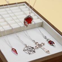 5pcs Y2K Vintage Gothic Punk Rock Style Bat, Gemstone, Bat Cross, Coffin, Arrow Through Heart, Red Heart, Star Pendant Necklace Set, Stainless Steel Chain, Ins Hipster Bohemian Love Lock Charm Necklaces