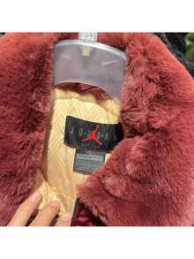 Nike 女子冬季防風保暖翻毛領外套棉服外套 - 酒紅色 - 查看 11