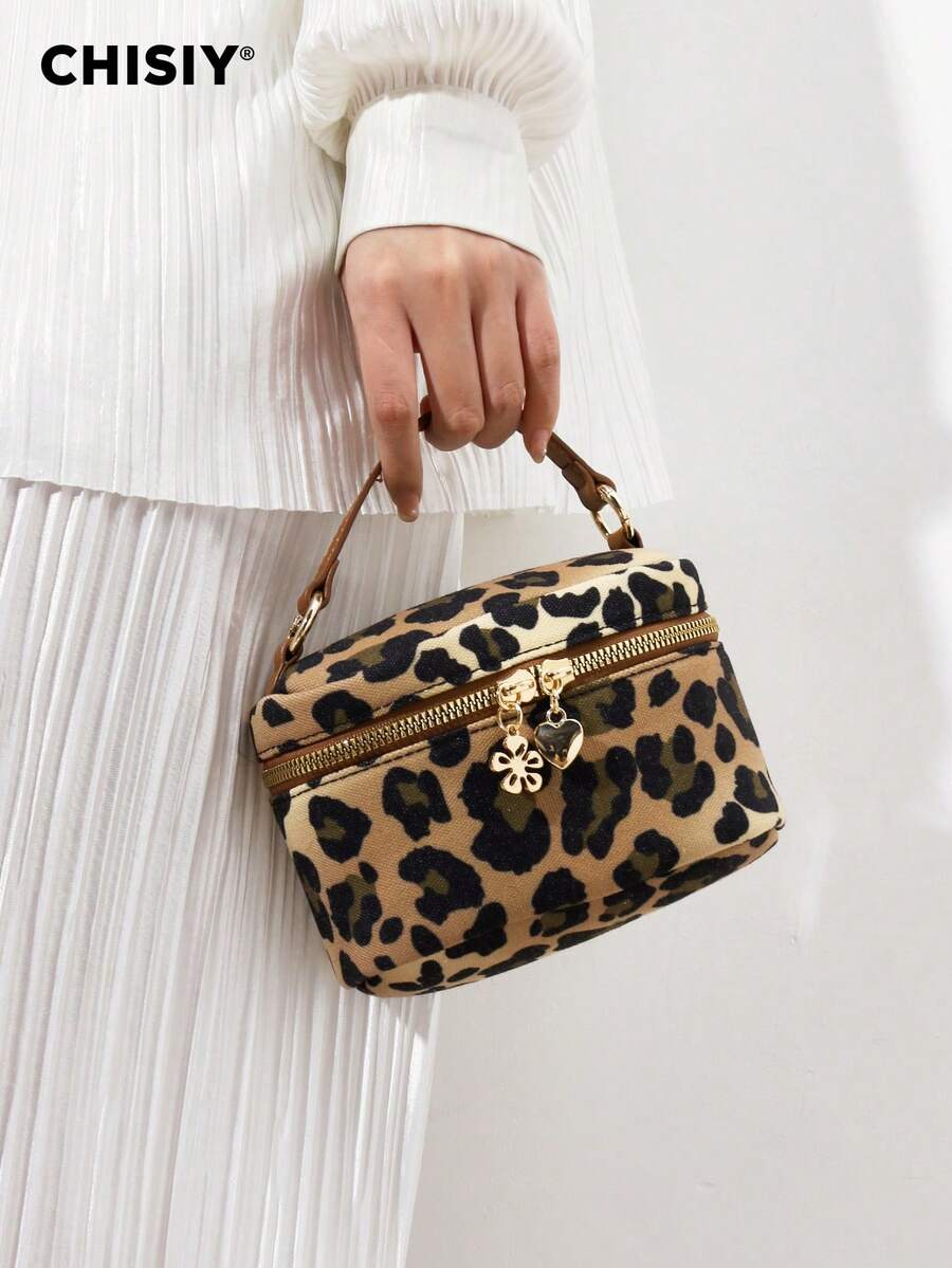 CHISIY Handmade Camouflage Military Green Drawstring Bucket Bag, Chain Shoulder Strap Crossbody Bag, Wild Girl Handbag, Zipper Closure Versatile Shoulder Bag, Suitable For Sexy Goddess, Can Be Used For Shopping, Parties, Gatherings, Campus, Gifts And Other Occasions