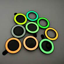 3 paquetes de protectores de lente luminosos de colores aleatorios para iPhone 16e/16Pro Max/16Pro/15Pro Max - Anillo que brilla en la oscuridad, resistente a arañazos 9H, regalo sorpresa con herramientas, nueve colores seleccionados al azar