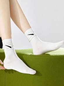 1/3/5/10/15/20 Pairs Women's Solid Color Oblique Stripe Comfortable Simple Style Postpartum Socks, Moisture-Wicking Mid-Calf Socks - White - View 6