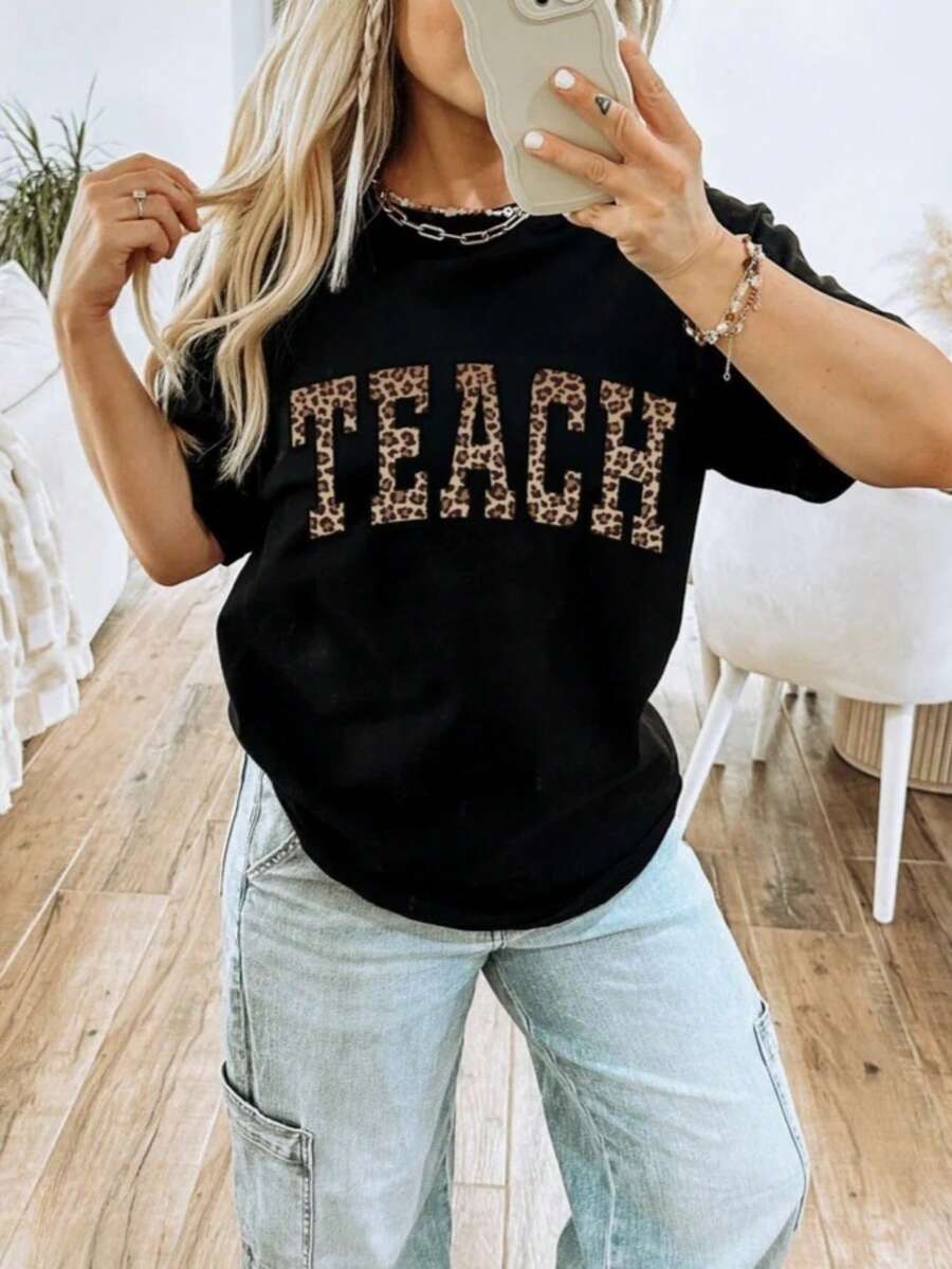 Teacher Shirt, Leopard Teach Tee, Animal Print Varsity Letters Teacher TShirts, Teacher Appreciation Gifts, Graduation Gift For Teacher - 黑色 - 查看 1
