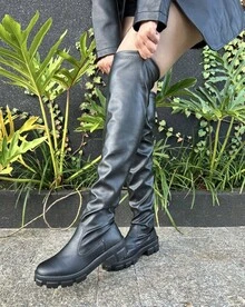 Patent Leather Over-The-Knee Tractor Heel Long Boot - Black - View 3
