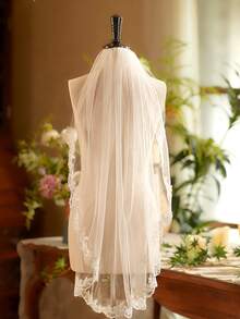 1件浪漫蕾丝贴花镶边闪亮新娘头纱，单层，带梳子，指尖长度短款头纱，婚礼配饰，情人节配饰 - 彩色 - 查看 9