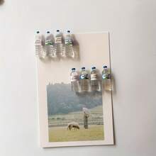 12 件/6 件/3 件迷你水瓶冰箱贴 - 逼真的饮料主题树脂冰箱贴，椭圆形耐用厨房和办公室装饰，紧凑尺寸可容纳照片和笔记，俏皮的家居配件，有趣的冰箱贴，便笺夹，趣味配件，坚固的结构，礼品购物袋，装饰性磁铁，持久装饰，照片展示磁铁 - 彩色 - 查看 7