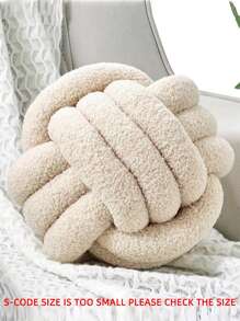 1 件纯色多功能人造毛皮，手工编织三股球装饰枕头，沙发茶几装饰，卧室床头装饰枕头，米色