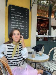 EAVA Fashionable Women's Round Neck Rib-Knit Sweater Vest Stripe Pattern Regular Length Knit Top