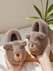 1 par de pantufas infantis de pelúcia com estampa de urso de desenho animado, antiderrapantes, de salto baixo e quentes para uso interno, adequadas para outono/inverno - Caqui - Ver 2