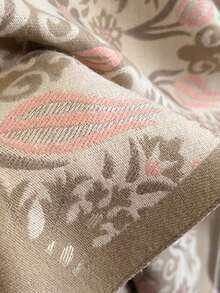 1 buah Syal/Selendang Hangat Rajut Jacquard Motif Bunga Bahan Kasmir Imitasi untuk Wanita, Aksesori Fesyen Serbaguna untuk Musim Gugur/Musim Dingin, Cocok untuk Dekorasi Gaun - Bunga Lili Khaki - View 3