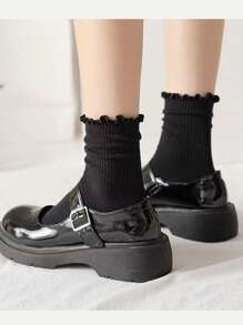 10 pares de meias femininas casuais de cano médio, pretas e brancas, com estampa de fungo, cor sólida, elegantes, versáteis e confortáveis, adequadas para uso diário durante todo o ano